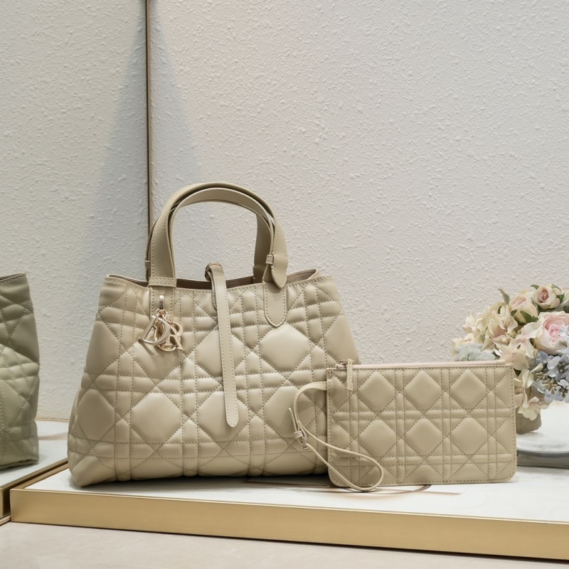 D*or top handle bags